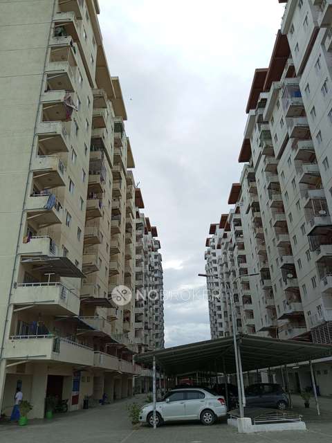 2 BHK Flat In The Gem Grove For Sale  In Padur