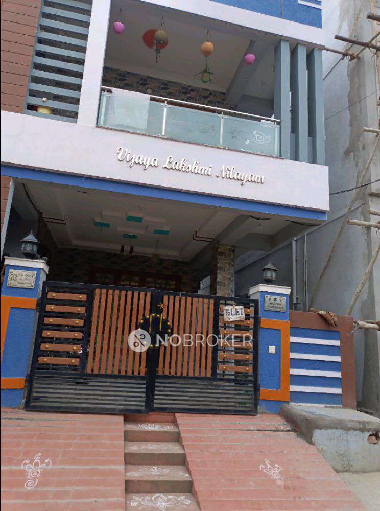 vijaya lakshmi nilayam Beeramguda Rent WITHOUT BROKERAGE Unfurnished