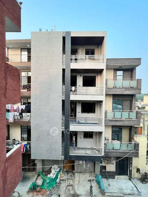 3 BHK Flat In Standalone Building  for Rent  In Janakpuri