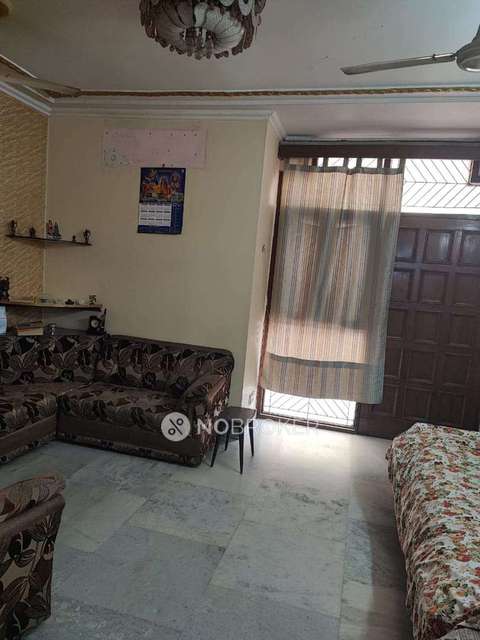 2 BHK Flat In Builder Floor For Sale  In Malviya Nagar