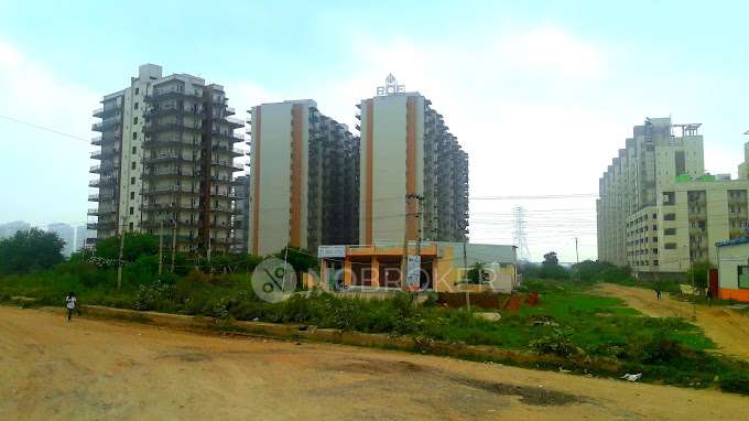 1 BHK Flat In Rof Aalayas Phase 2 for Rent  In Sector 102