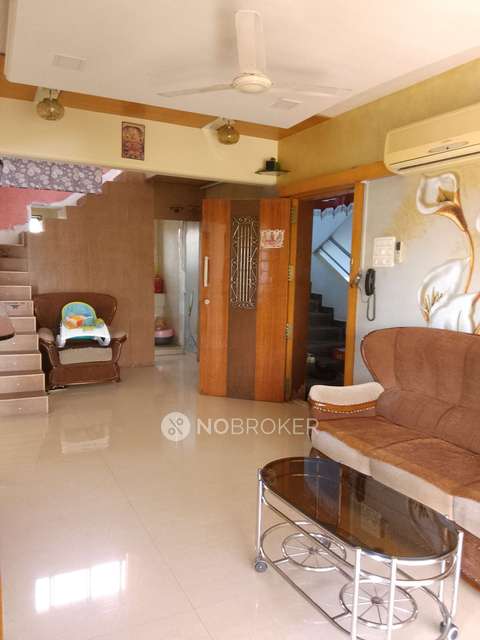 3 BHK Flat In New Panchavati Chs For Sale  In Vile Parle East