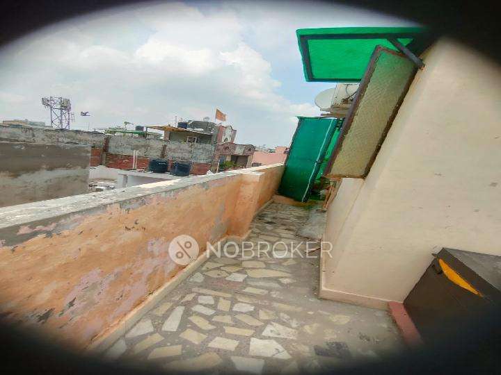 1 RK Flat for Rent  In  Shahdara