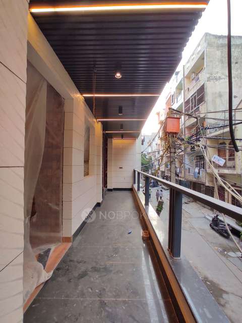 3 BHK Flat For Sale  In Krishna Nagar