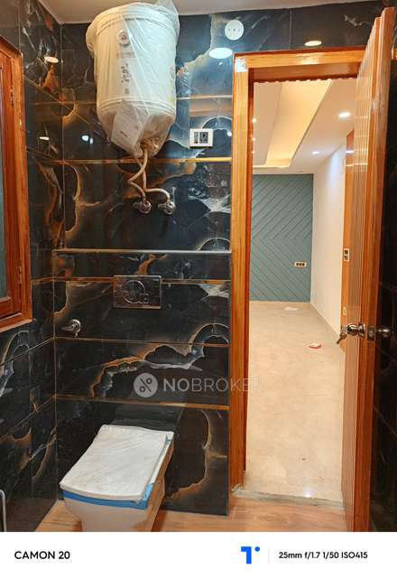 3 BHK Flat For Sale  In Krishna Nagar