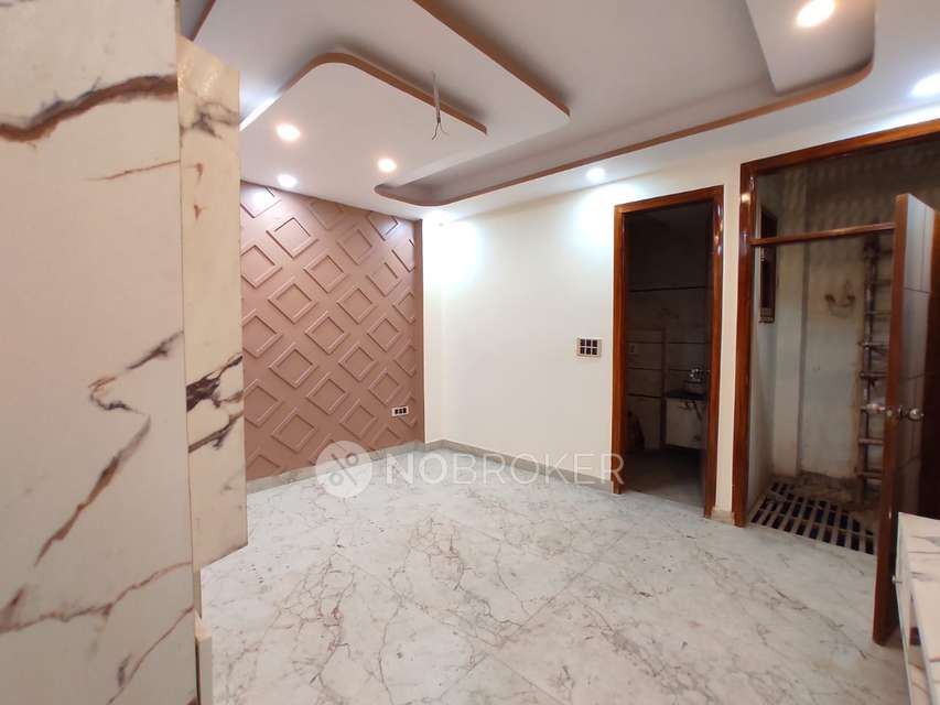 3 BHK Flat For Sale  In Krishna Nagar
