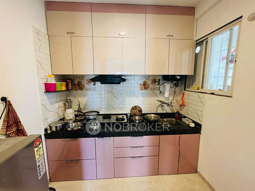 2 BHK Flat In Kolte Patil Crown for Rent  In Pimpri-chinchwad