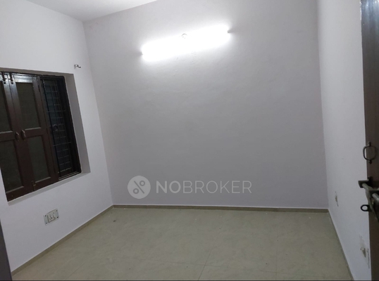 1 BHK Flat In Standalone Building  for Rent  In Sector 23