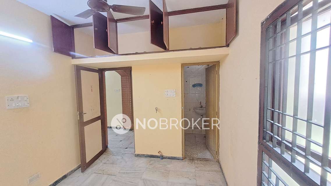 2 BHK Flat In Hari Priya Homes For Sale  In Gopalapuram