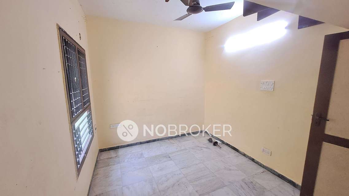 2 BHK Flat In Hari Priya Homes For Sale  In Gopalapuram