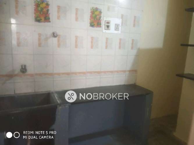 2 BHK Flat In Standalone Building   for Rent  In Jp Nagar 