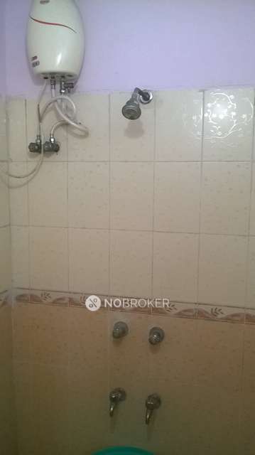 1 BHK Flat In Lake View Apartment For Sale  In Sholinganallur