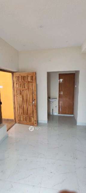 2 BHK Flat In Old Pallavaram for Rent  In Ini Apartment