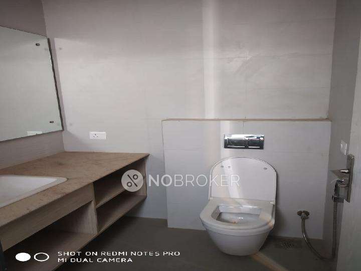 1 BHK Flat In Sapphire Eighty Three For Sale  In Sector 83