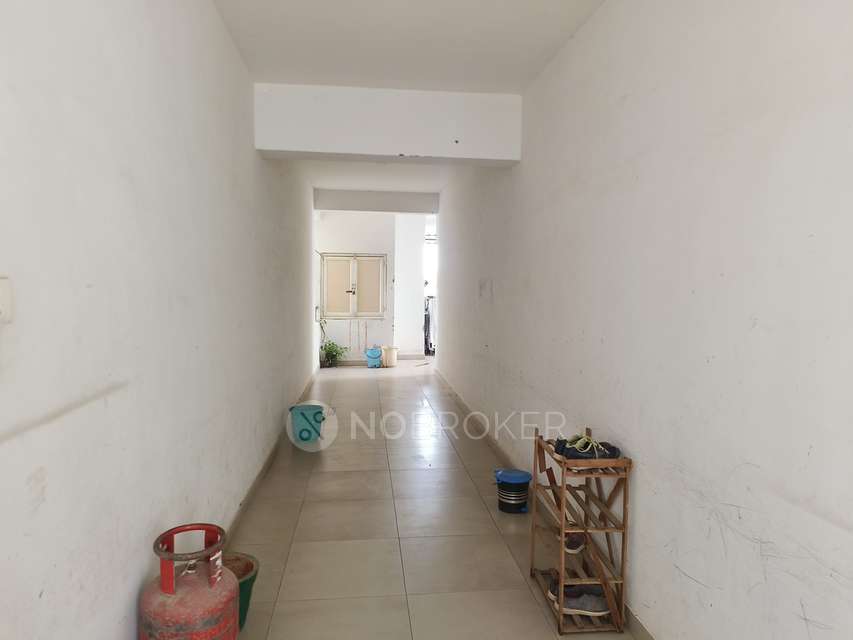 2 BHK Flat In Giridhari Isola For Sale  In Bandlaguda Jagir