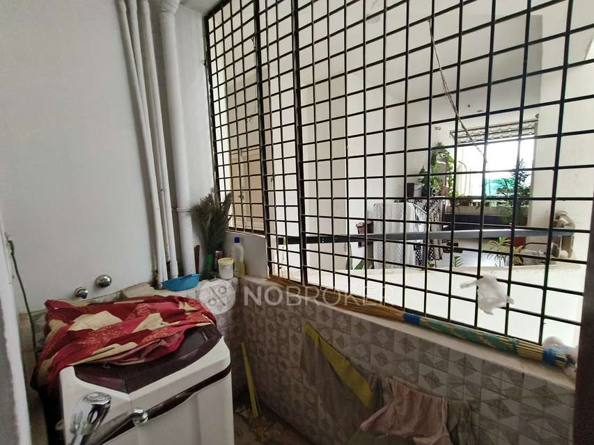 2 BHK Flat In Giridhari Isola For Sale  In Bandlaguda Jagir