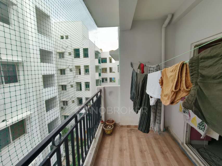 2 BHK Flat In Giridhari Isola For Sale  In Bandlaguda Jagir