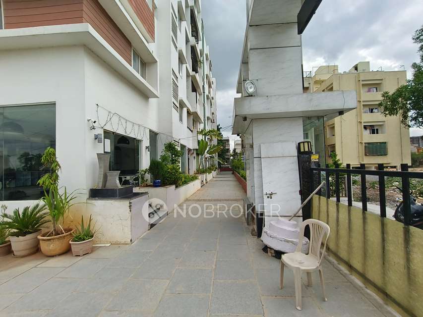 2 BHK Flat In Giridhari Isola For Sale  In Bandlaguda Jagir