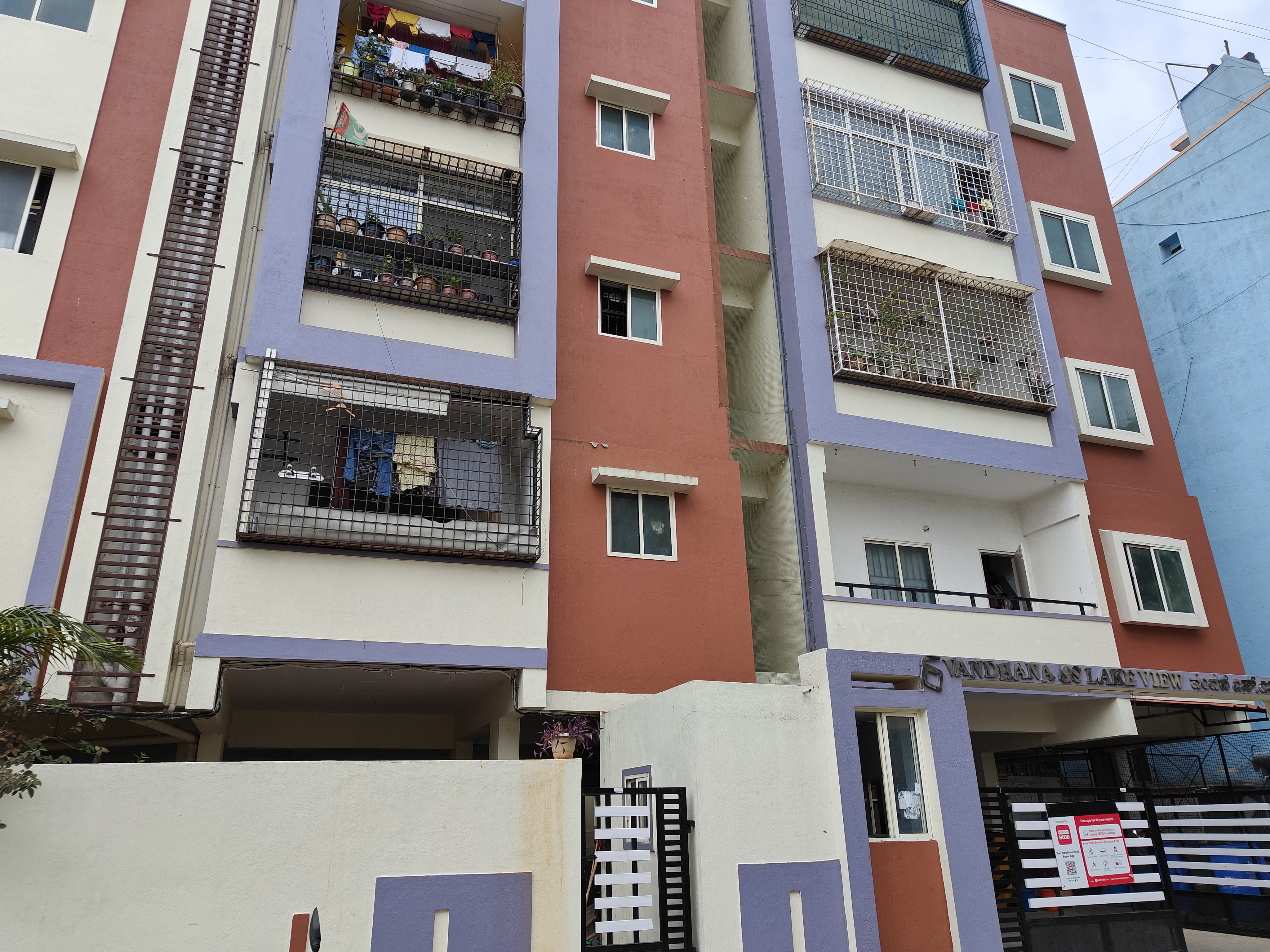 Vandhana SS Lake View