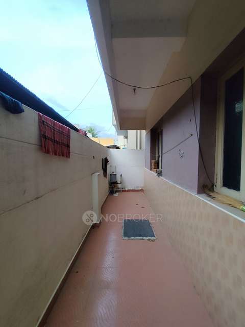 2 BHK Flat In Sri Narayana Apartment For Sale  In  S. Kolathur,