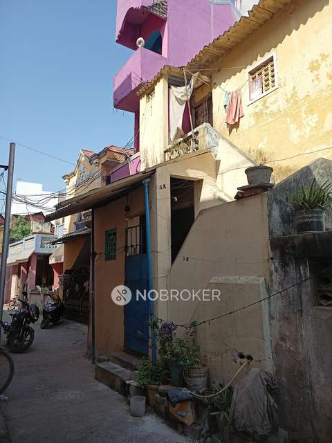1 BHK Flat For Sale  In Redhills