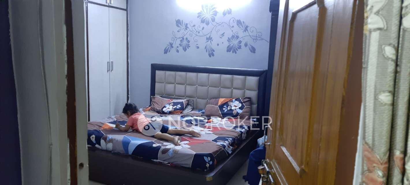 3 BHK Flat For Sale  In  Shadipur