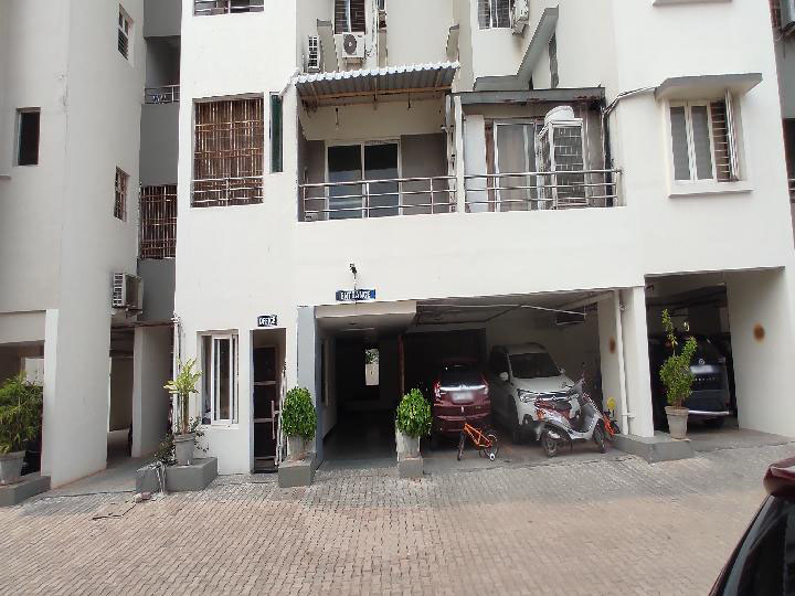 Paramount The Grand Residency