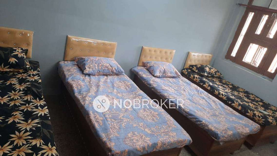 PG for Girls in Janakpuri