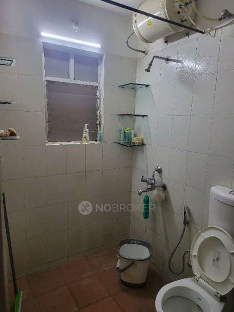 2 BHK Flat In Rose Parade Society, Kondhwa for Rent  In Kondhwa