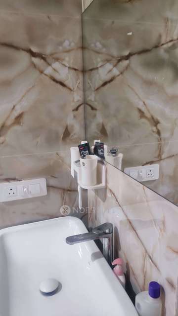 2 BHK Flat In Senior Citizen Home Complex For Sale  In Phi Ii