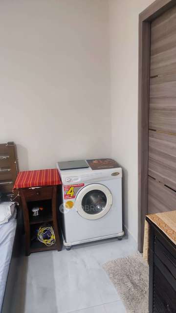 2 BHK Flat In Senior Citizen Home Complex For Sale  In Phi Ii