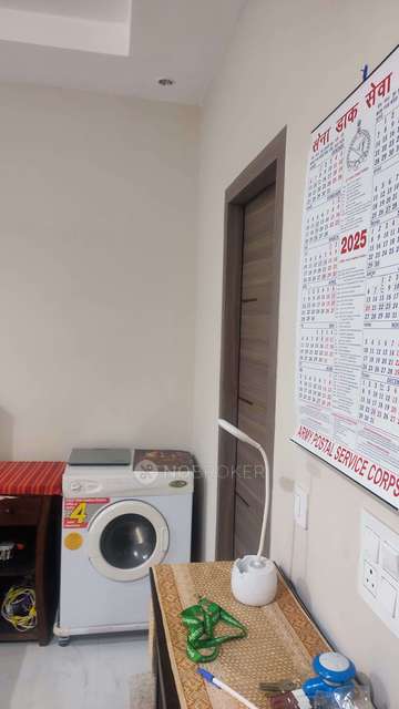 2 BHK Flat In Senior Citizen Home Complex For Sale  In Phi Ii