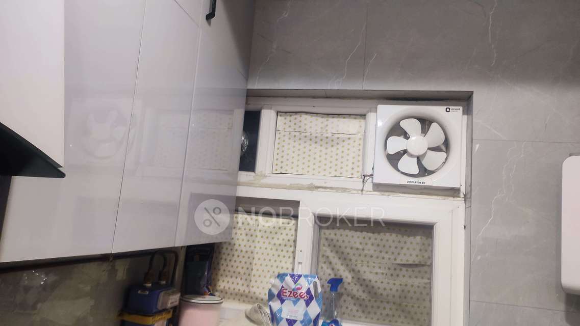 2 BHK Flat In Senior Citizen Home Complex For Sale  In Phi Ii