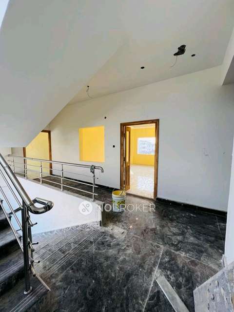 2 BHK Flat In Royals For Sale  In King Koti, Hyderguda