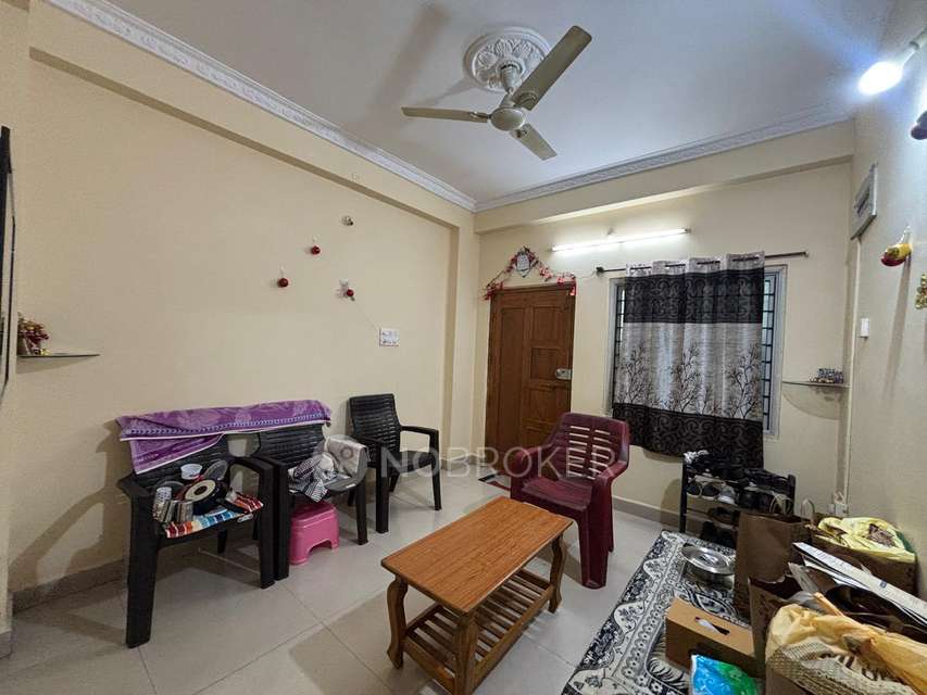 2 BHK Flat In Sai Mitra Srinilayam For Sale  In Maredpally