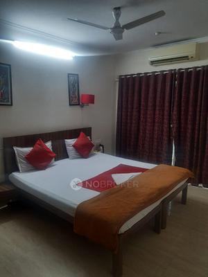 2 BHK Flat For Sale  In Sai Elegance, Mahakali Caves Rd,
