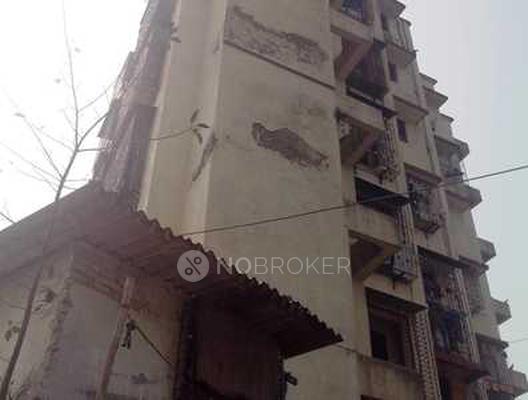 1 RK Flat In Malik Park Co- Operpative for Rent  In Lower Parel