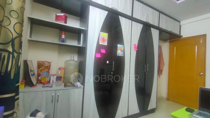 Single Room for Female In 1 RK  In Sree Nilayamu Apartments In Madhapur