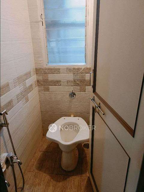2 BHK Flat In Suvidha Chambers For Sale  In Sadashiv Peth