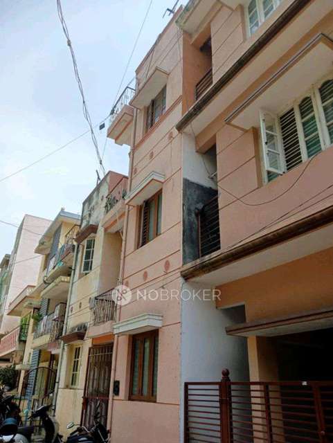 4+ BHK Flat In Standalone Building  For Sale  In Jayanagar 