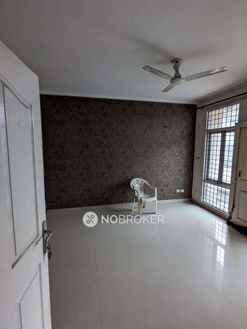 4 BHK Flat In Standalone Building  For Sale  In Sector 57