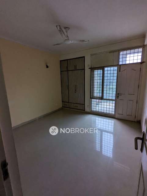 4 BHK Flat In Standalone Building  For Sale  In Sector 57