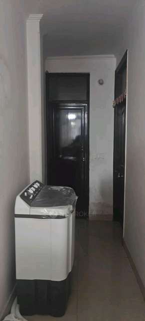 PG for Girls in Shakarpur Khas 