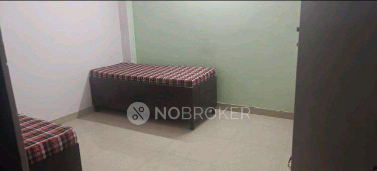 PG for Girls in Shakarpur Khas 