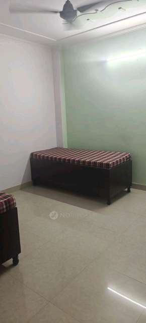 PG for Girls in Shakarpur Khas 