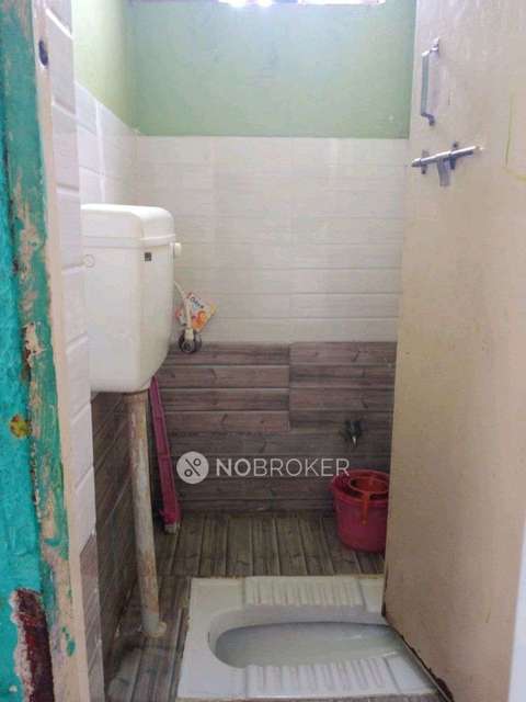 1 BHK Flat In Standalone Building   For Sale  In Kondhwa Budruk