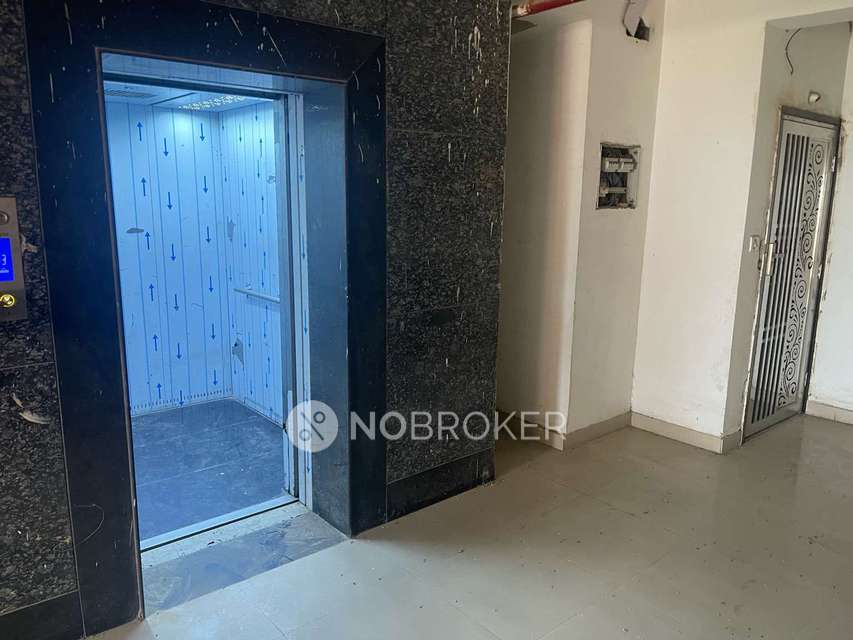 2 BHK Flat In Respberry For Sale  In Sadarpur