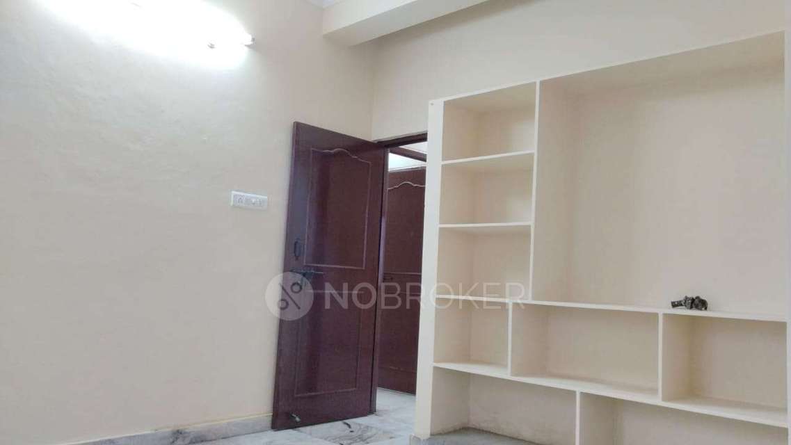 4+ BHK House For Sale  In Mallepally