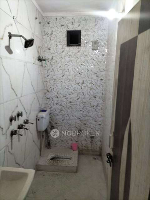 3 BHK Flat In C7 Vishwas Park  For Sale  In Uttam Nagar East