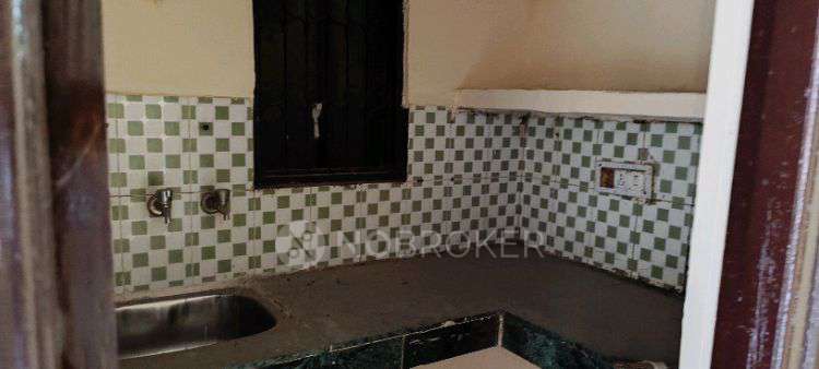 1 BHK Flat For Sale  In Dilshad Colony